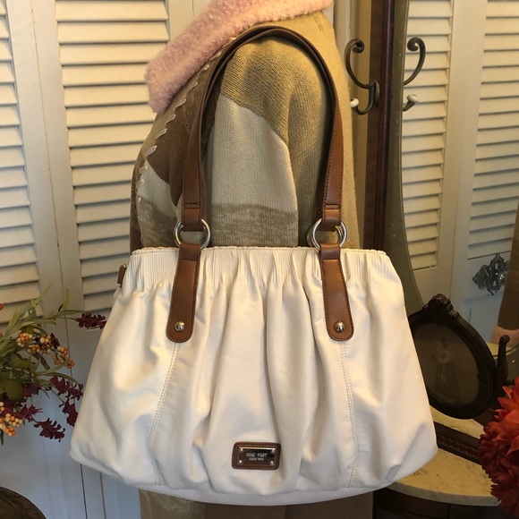 Nine West Handbags - Nine West Purse